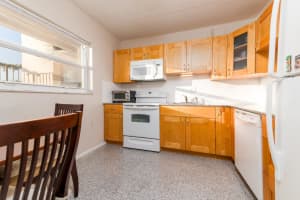 6005 Del Lago Cir, Sunrise, FL 33313, Sold 02/09/22