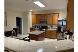 1055 8th Pl, Vero Beach, FL 32960, Sold 02/28/22