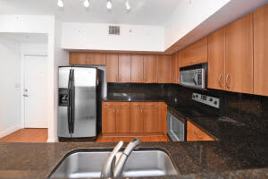 255 NE 3rd Ave, Delray Beach, FL 33444, Sold 02/08/22