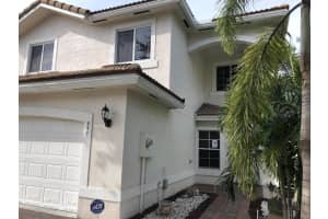 557 Alejandro Ln, Greenacres, FL 33413, Sold 01/28/22