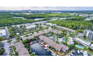 16481 NE 26th Ave, North Miami Beach, FL 33160, Sold 02/15/22