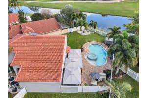 8020 Pelican Harbour Dr, Lake Worth, FL 33467, Sold 02/10/22