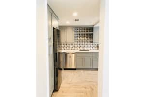 Vintage building, 1080 94th St, Bay Harbor Islands, FL 33154, Sold 01/25/22