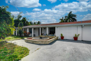 6933 Bayshore Dr, Lake Worth, FL 33462, Sold 02/28/22