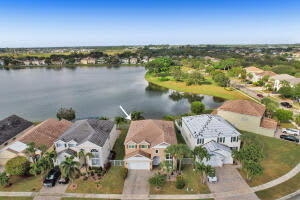 288 Berenger Walk, Royal Palm Beach, FL 33414, Sold 01/21/22