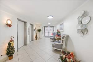 801 Lake Shore Dr, West Palm Beach, FL 33403, Sold 04/15/22