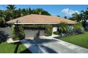 855 Berkley St, Boca Raton, FL 33487, Sold 03/08/22