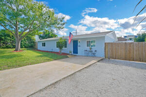 7386 SE Craig St, Hobe Sound, FL 33455, Sold 02/18/22