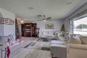 8207 NW 93rd Ave, Tamarac, FL 33321, Sold 02/18/22