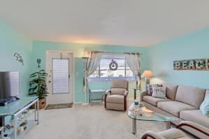 100 Doolen Ct, North Palm Beach, FL 33408, Sold 04/11/22