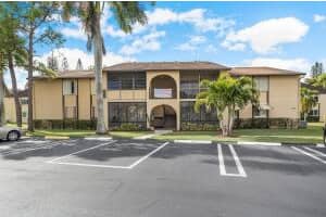 311 Pine Ridge Cir b1, Greenacres, FL 33463, Sold 01/24/22