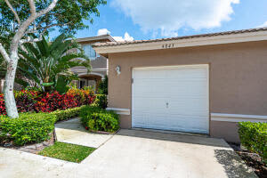 4843 Pinemore Ln, Lake Worth, FL 33463, Sold 01/28/22