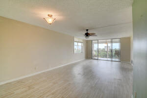 920 Dogwood Dr, Delray Beach, FL 33483, Sold 02/11/22