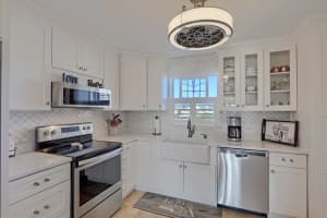 801 Lake Shore Dr, West Palm Beach, FL 33403, Sold 05/05/22