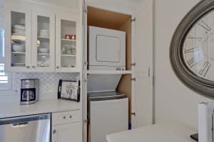 801 Lake Shore Dr, West Palm Beach, FL 33403, Sold 05/05/22