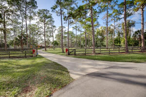 5751 Cougars Prowl, Lake Worth, FL 33449, Sold 04/22/22