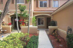 5208 Crossing Rocks Ct, Riviera Beach, FL 33407, Sold 01/11/22