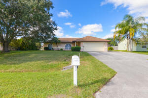 87 Sandalwood Dr, Fort Pierce, FL 34947, Sold 03/10/22