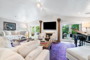 306 Granada Rd, West Palm Beach, FL 33401, Sold 02/01/22