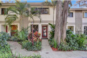 3082 S Oakland Forest Dr, Oakland Park, FL 33309, Sold 01/20/22
