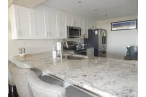 327 E Royal Palm Rd, Boca Raton, FL 33432, Sold 02/18/22