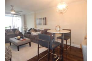 327 E Royal Palm Rd, Boca Raton, FL 33432, Sold 02/18/22