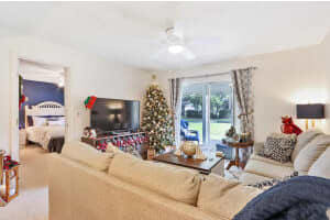18081 SE Country Club Dr, Jupiter, FL 33469, Sold 01/19/22
