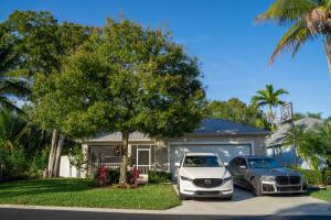 2401 SW Estella Terrace, Palm City, FL 34990, Sold 02/18/22