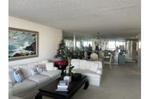 400 N Flagler Dr, West Palm Beach, FL 33401, Sold 02/18/22