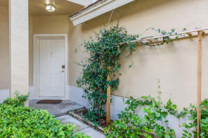 7646 Sonesta Shores Dr, Lake Worth, FL 33463, Sold 01/31/22