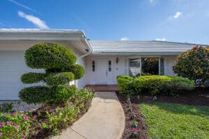 4682 S Lake Dr, Boynton Beach, FL 33436, Sold 02/10/22
