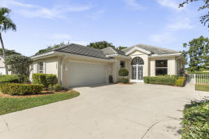 7580 SE Autumn Ln, Hobe Sound, FL 33455, Sold 01/21/22