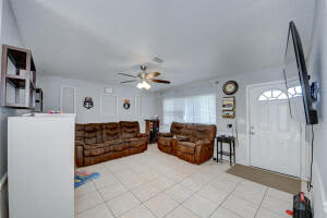 1499 SE Buckingham Terrace, Port St. Lucie, FL 34952, Sold 02/07/22