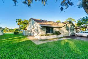 3907 Arelia Dr, Delray Beach, FL 33445, Sold 02/11/22