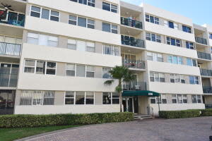 1236 Hillsboro Mile APT 409, Hillsboro Beach, FL 33062, Sold 02/18/22