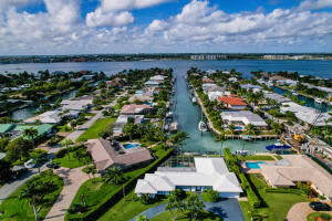3865 Sunset Ln, West Palm Beach, FL 33404, Sold 02/01/22