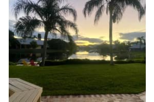 10381 SE Jupiter Narrows Dr, Hobe Sound, FL 33455, Sold 06/21/22