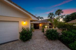 6890 Villas Dr S, Boca Raton, FL 33433, Sold 02/22/22