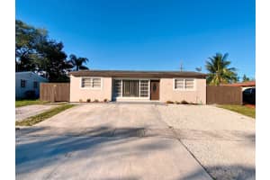 579 Tallulah Rd, Lake Worth, FL 33462, Sold 02/02/22