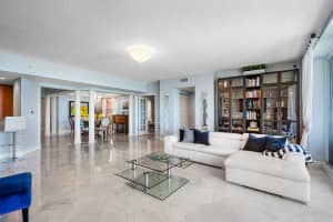 2051 SE 3rd St, Deerfield Beach, FL 33441, Sold 12/30/21