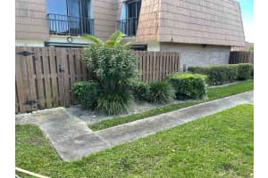 5927 SE Riverboat Dr, Stuart, FL 34997, Sold 02/10/22