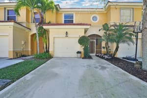 264 River Bluff Ln, Royal Palm Beach, FL 33411, Sold 03/31/22