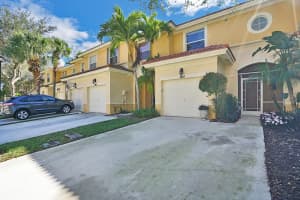 264 River Bluff Ln, Royal Palm Beach, FL 33411, Sold 03/31/22