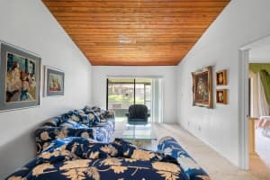 8350 NW 37th St, Sunrise, FL 33351, Sold 02/03/22