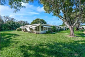 1102 S Oakridge Cir, Lantana, FL 33462, Sold 02/25/22