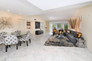 7369 Orangewood Ln, Boca Raton, FL 33433, Sold 04/12/22
