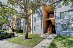 1112 Villa Cir, Delray Beach, FL 33483, Sold 02/28/22