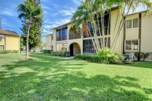 308 Pine Ridge Cir, Greenacres, FL 33463, Sold 02/22/22