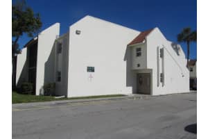 1428 SE 4th Ave, Deerfield Beach, FL 33441, Sold 02/15/22