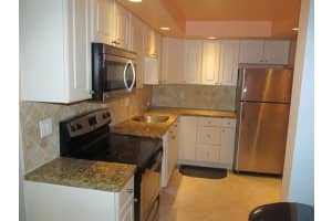 1428 SE 4th Ave, Deerfield Beach, FL 33441, Sold 02/15/22